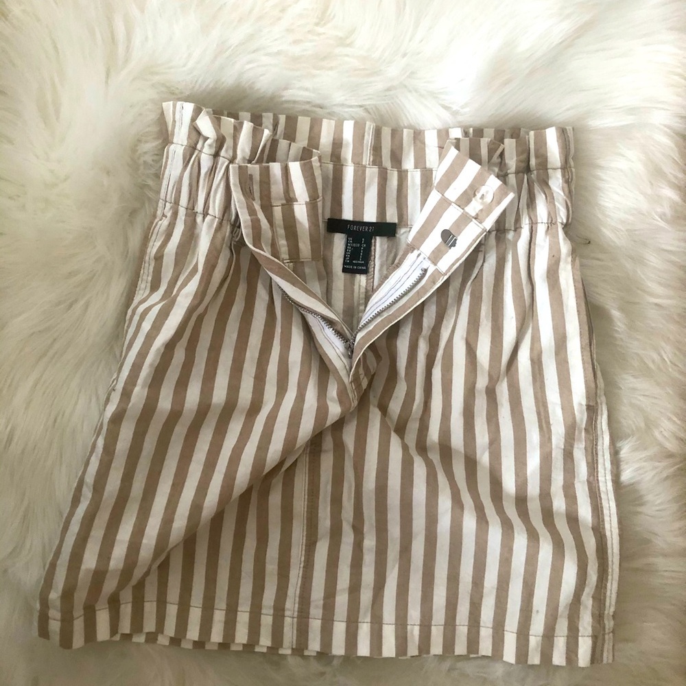 Mini jupe Forever 21 à la mode